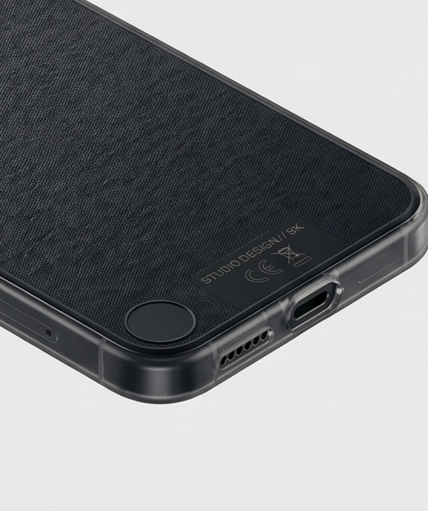 Studio display smartphone - Image 7